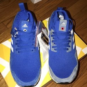 Adidas Ultraboost mid run thru time brand new box